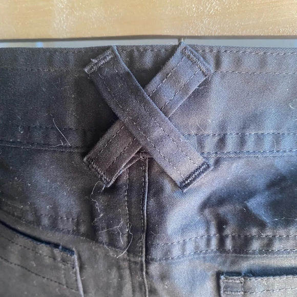 Cabela’s Size 12 Black Chino Shorts 7” Inseam 98% Cotton High Waist 36” Waist - Picture 11 of 11